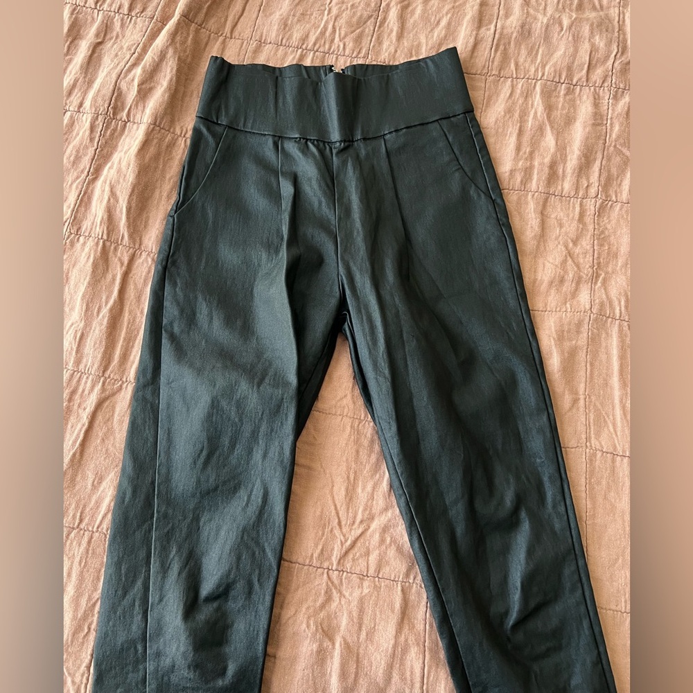 NWOT Women’s ammo pants faux leather size Small